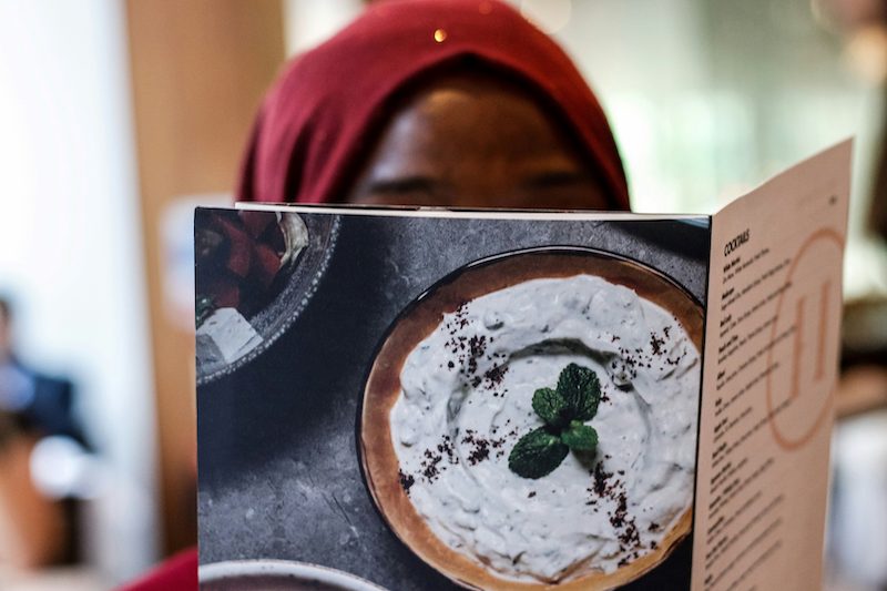Reading calorie count on restaurant menu